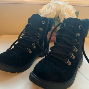 UGG | Azell Hiker boots black suede kids sz 1